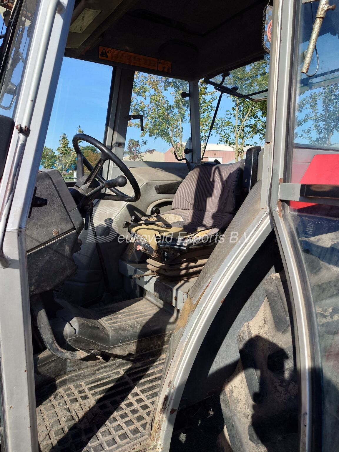 Massey Ferguson MF390 4X4 (15)