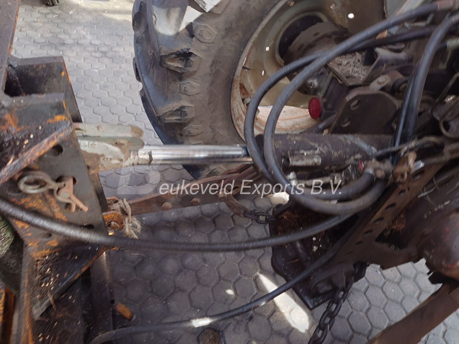Massey Ferguson MF390 synchro 12 4X4 (14)