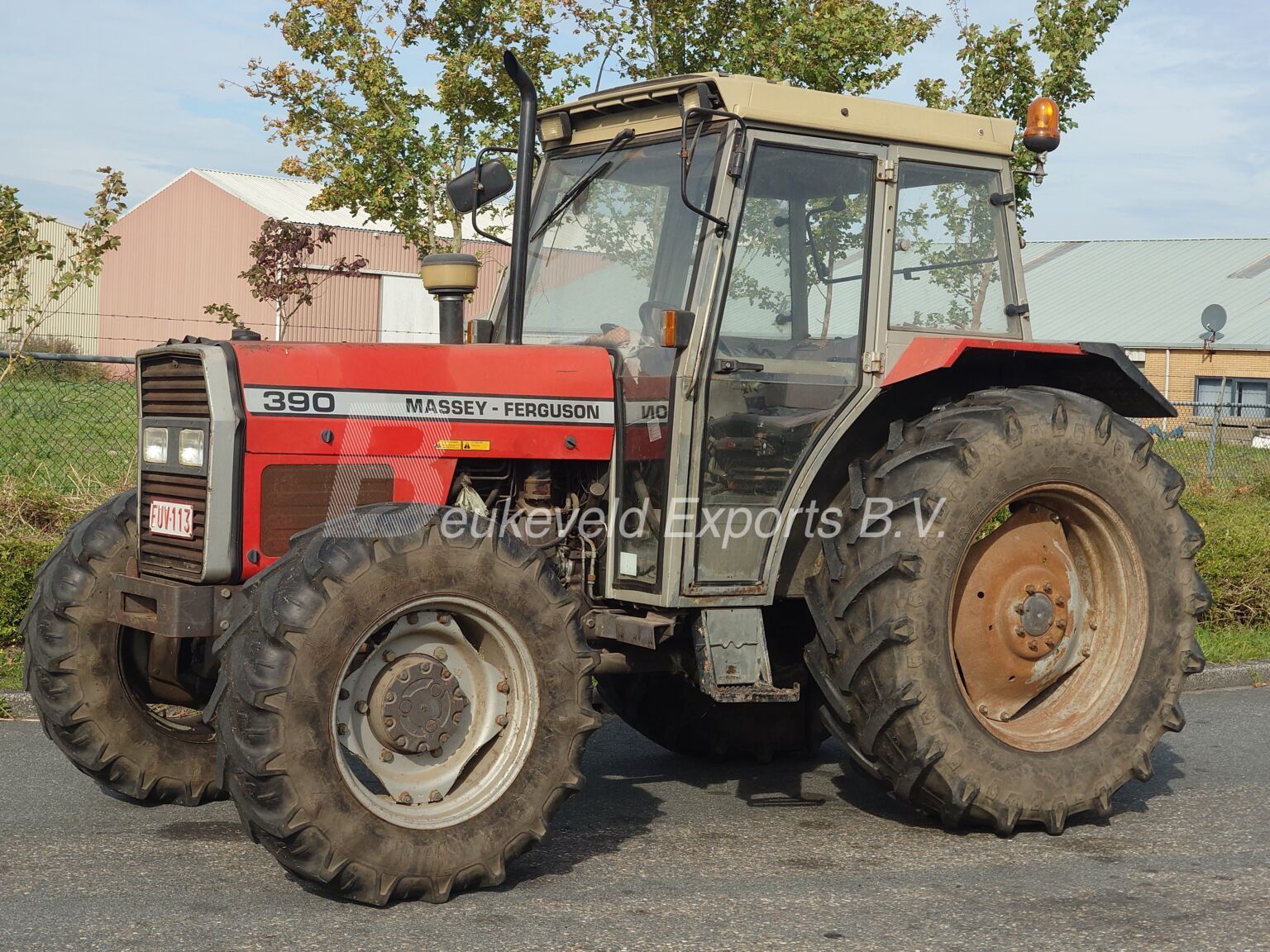 Massey Ferguson MF390 synchro 12 4X4 (5)