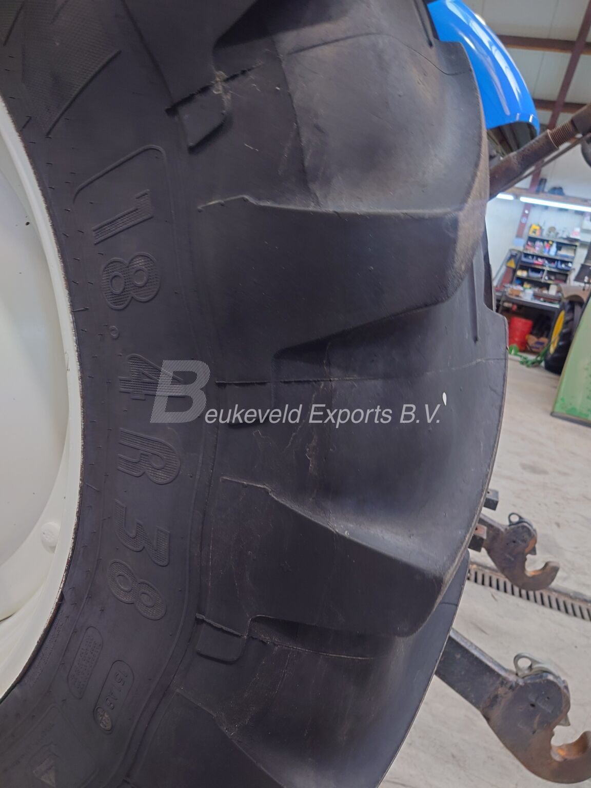 NEW HOLLAND T6050 Range command (18)