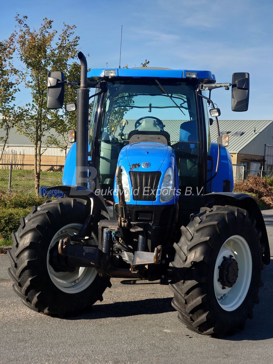 NEW HOLLAND T6050 Range command (4)