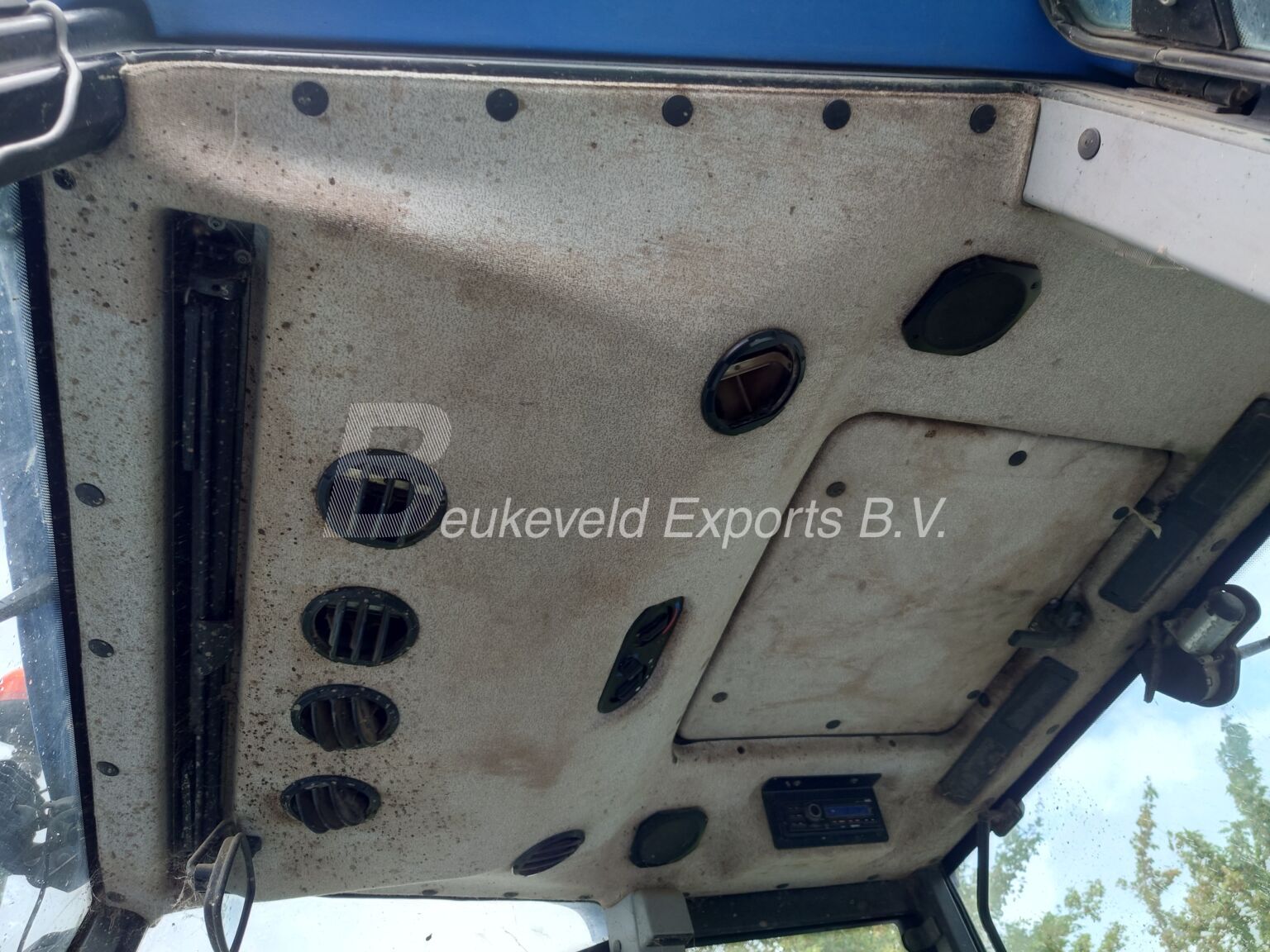 New Holland T5070 (12)
