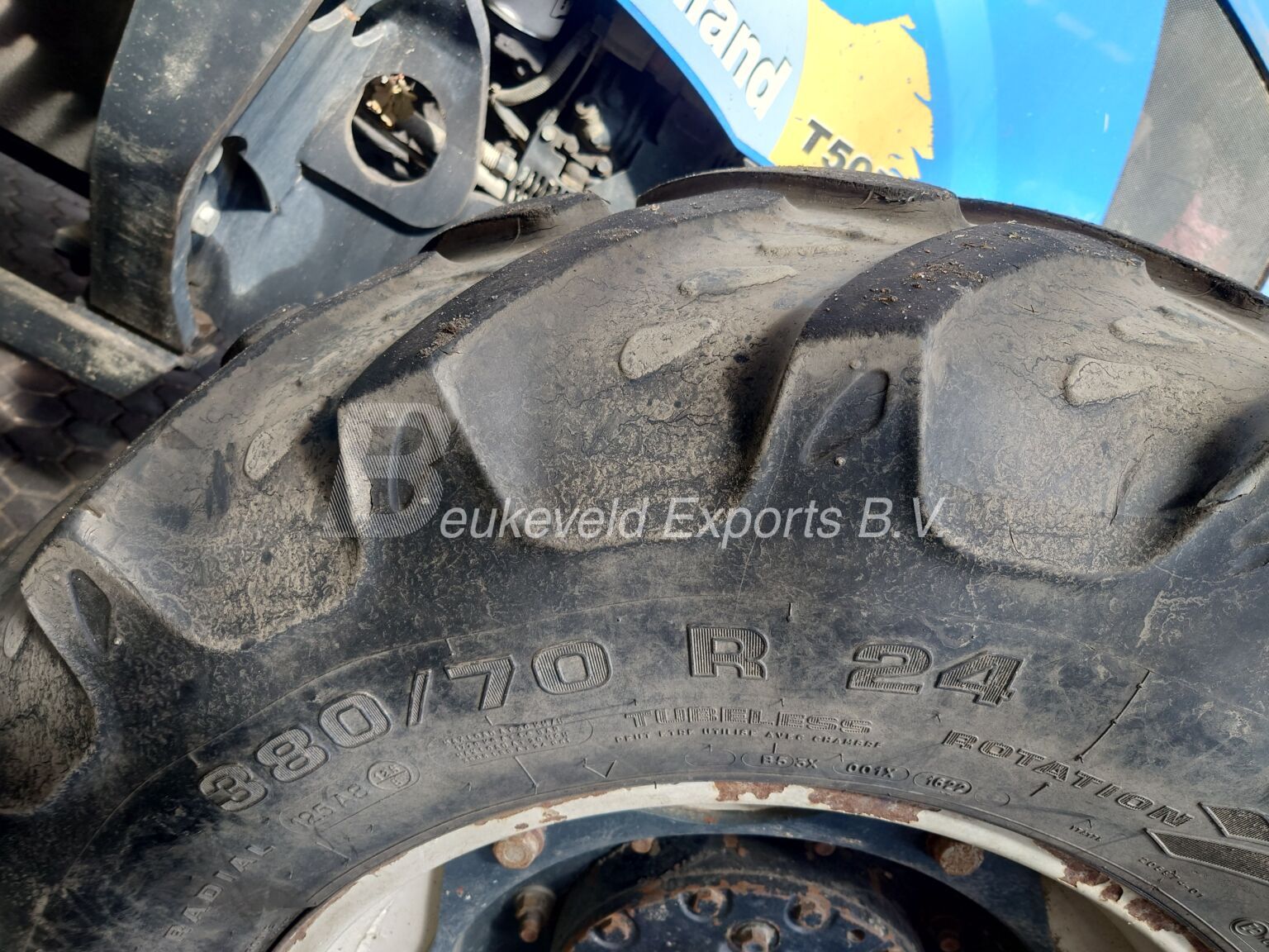 New Holland T5070 (5)