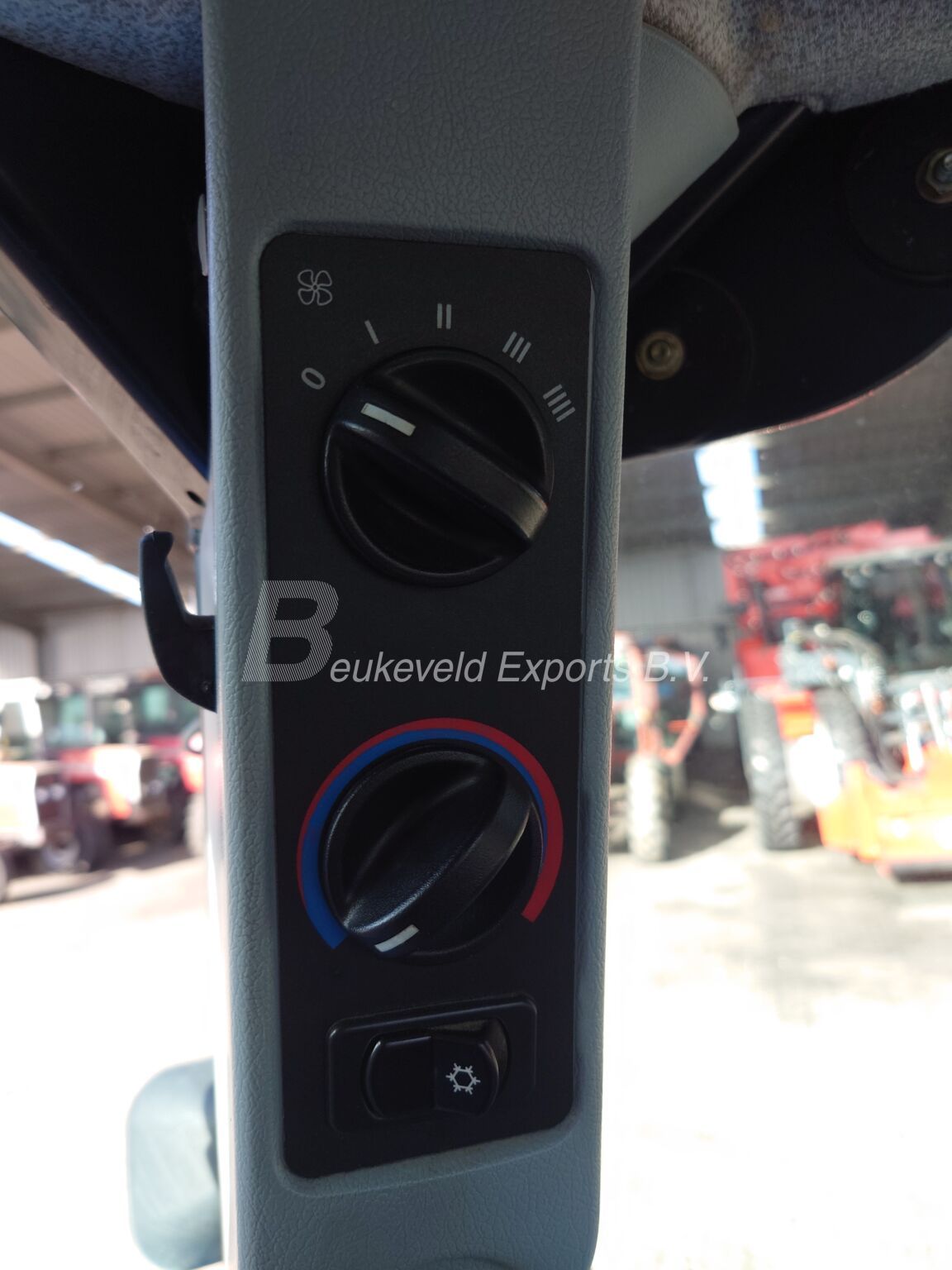 New Holland T6050 Range command (1)