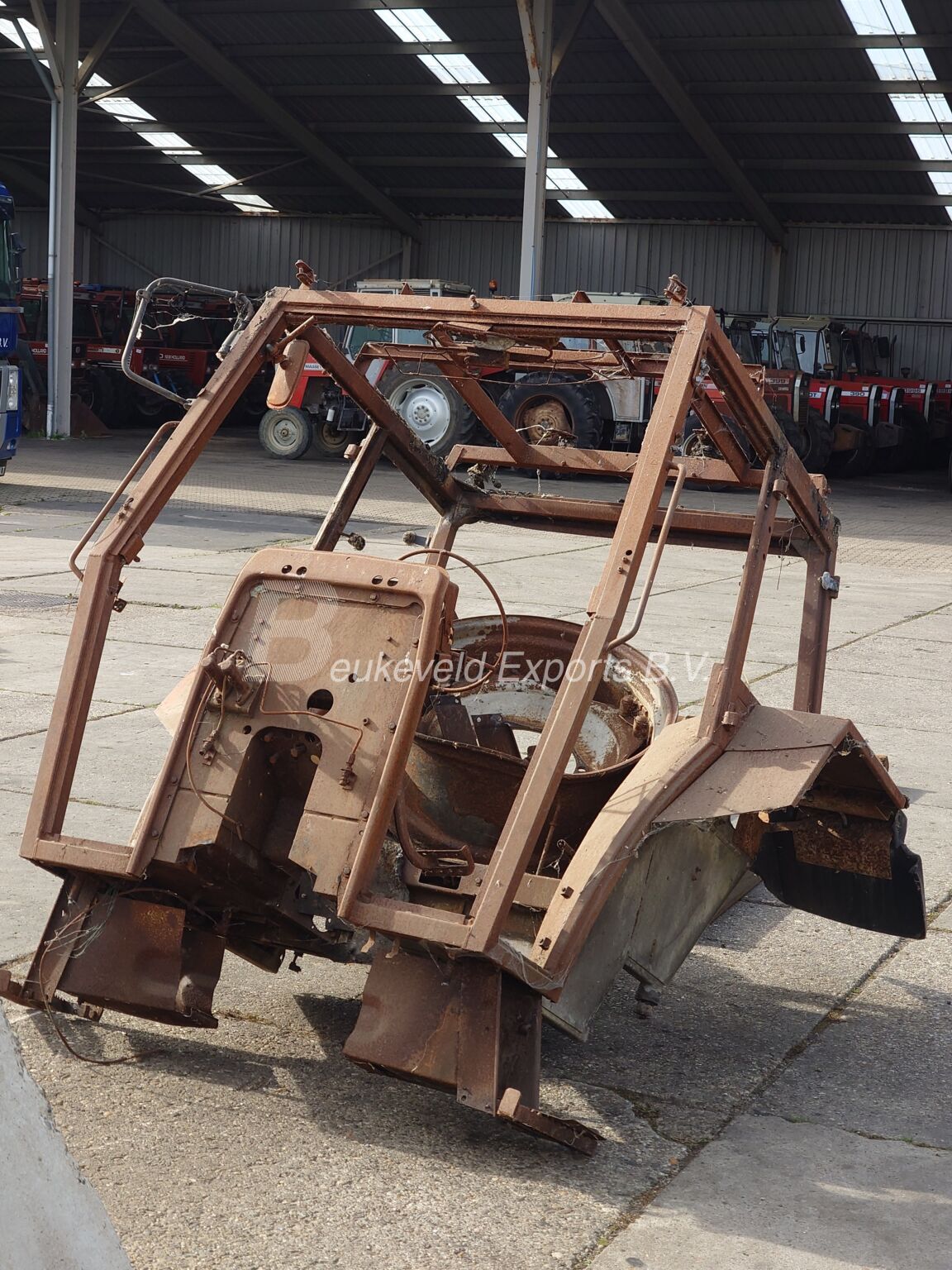 Cabin Frame MF 300 Series (2)