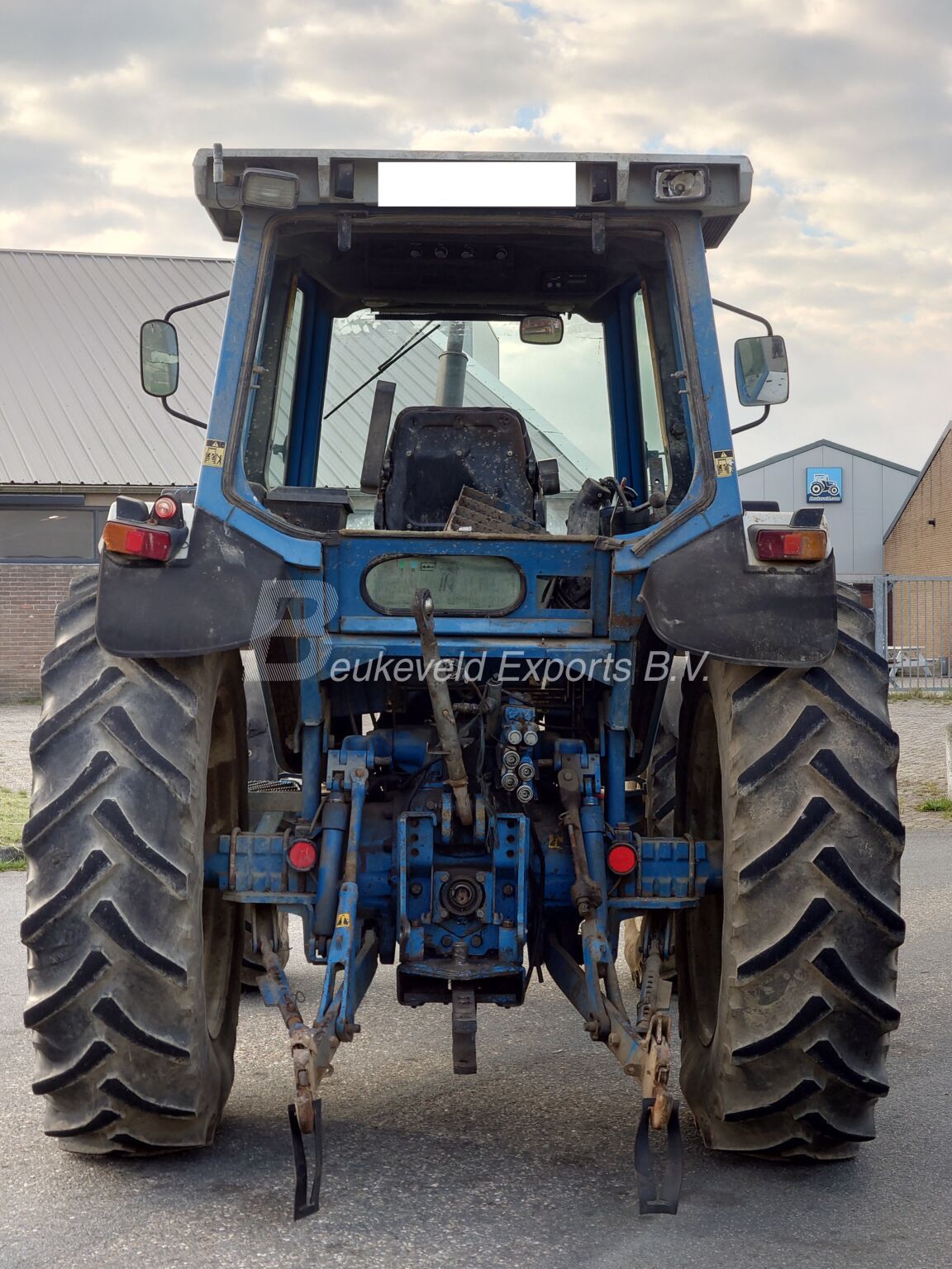 Ford 8210 GenIII 4X4 Carraro axle (101)