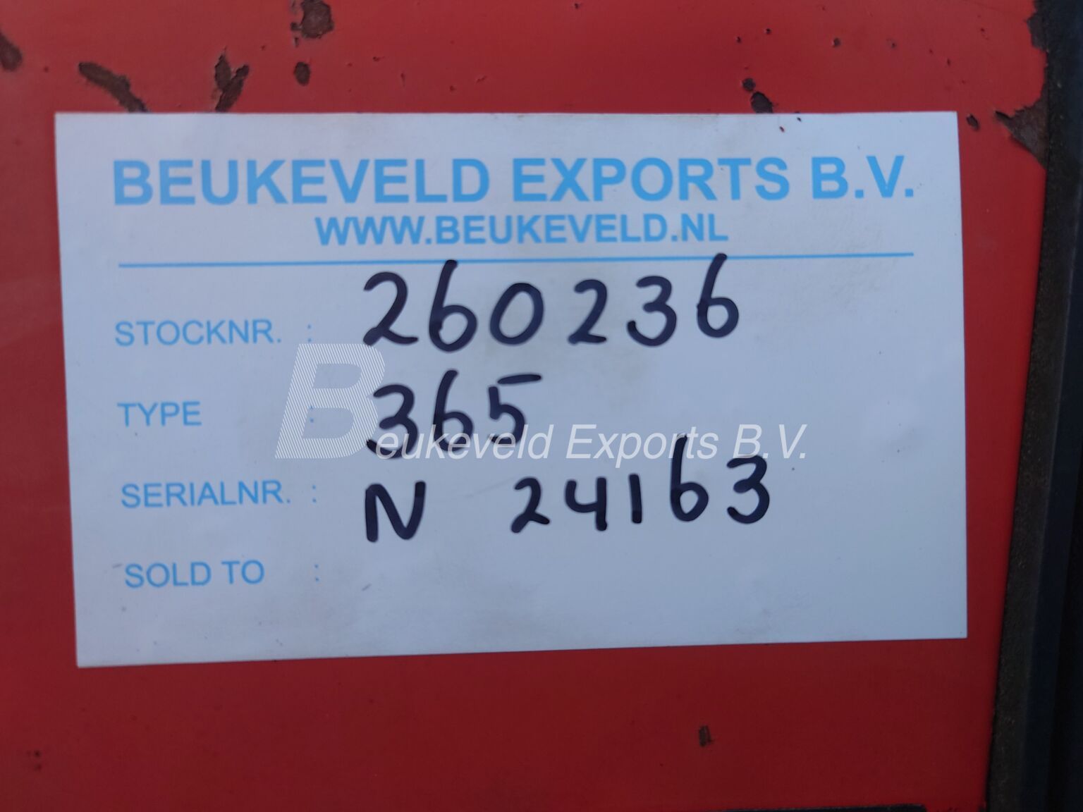 Massey Ferguson MF 365 2wd with frontloader (1)