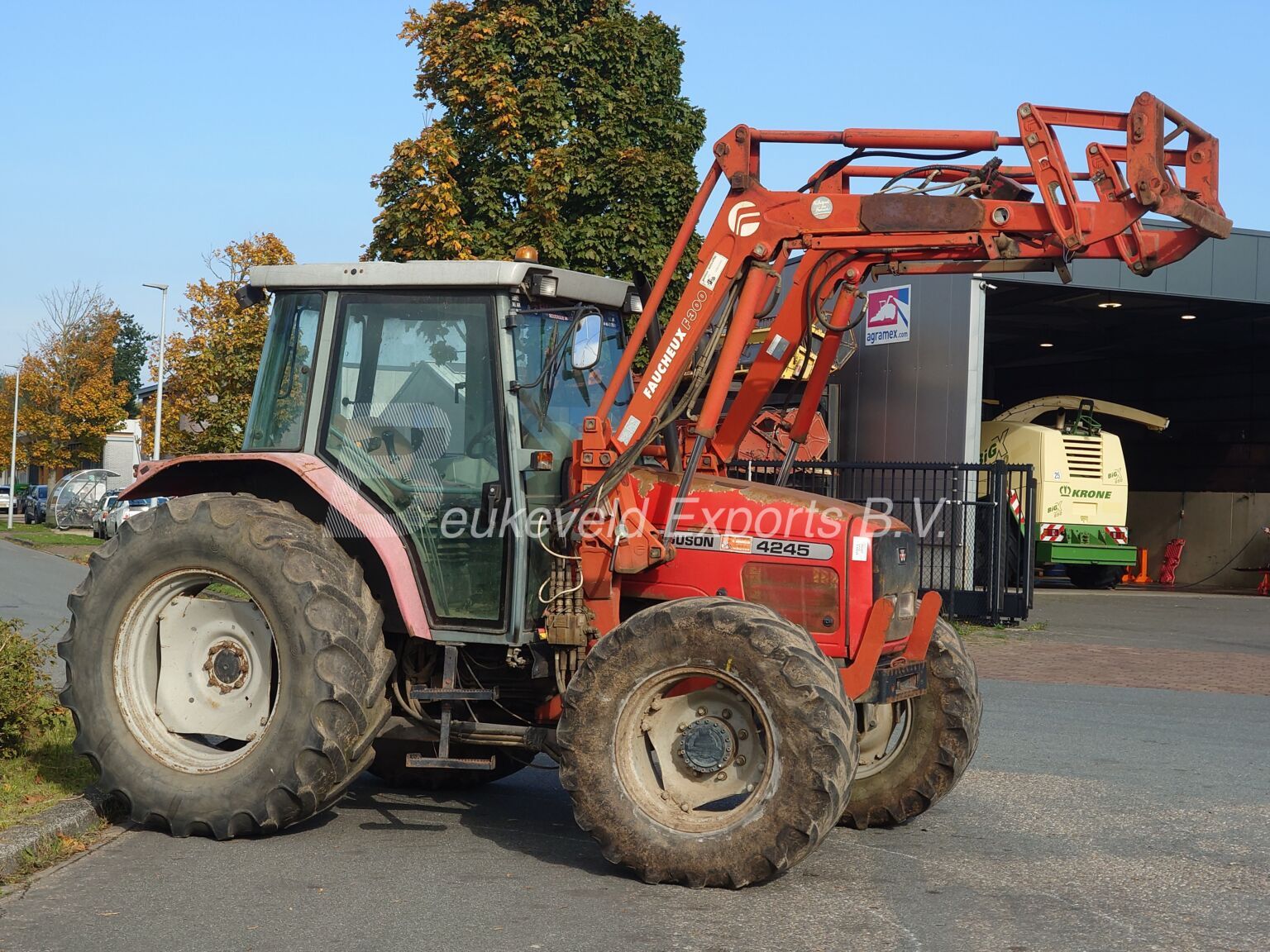 Massey Ferguson MF 4245 Turbo frontloader (13)
