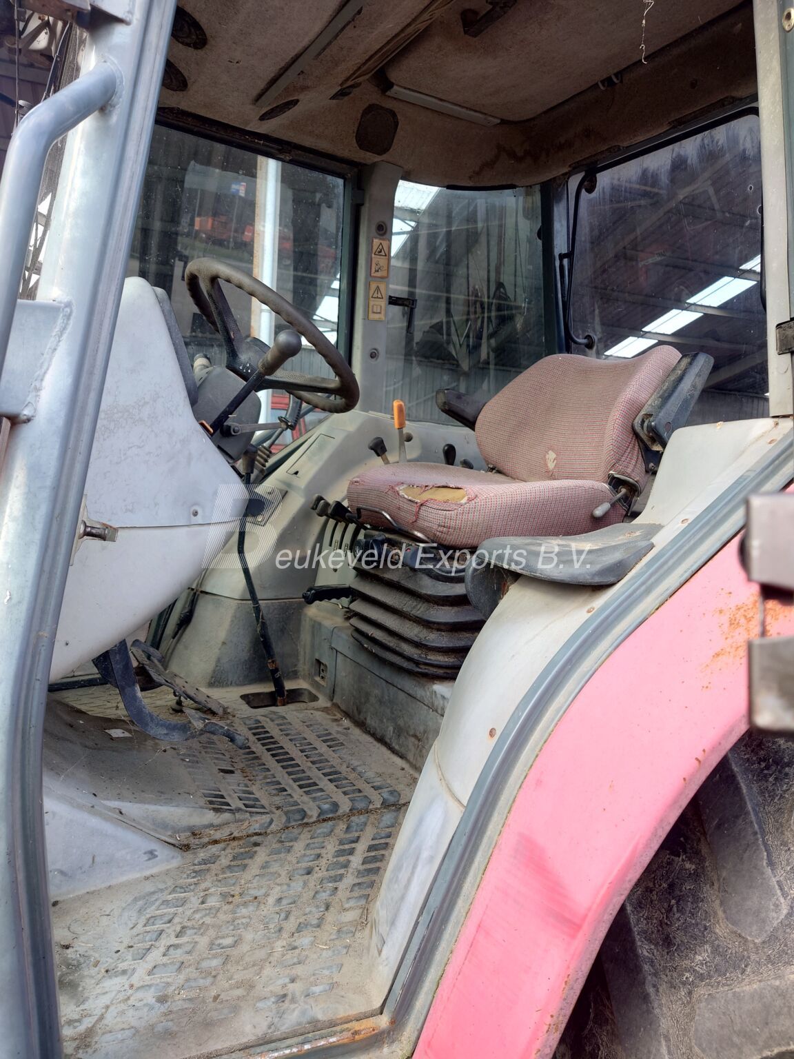 Massey Ferguson MF 4245 Turbo frontloader (9)
