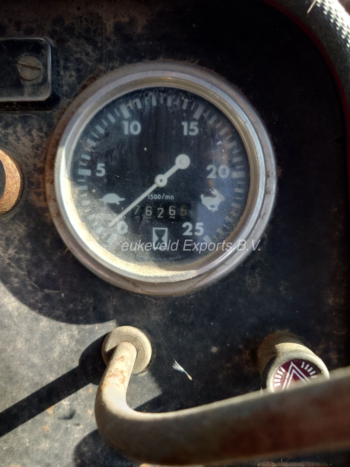 Massey Ferguson MF 575 2wd engine seized (2)