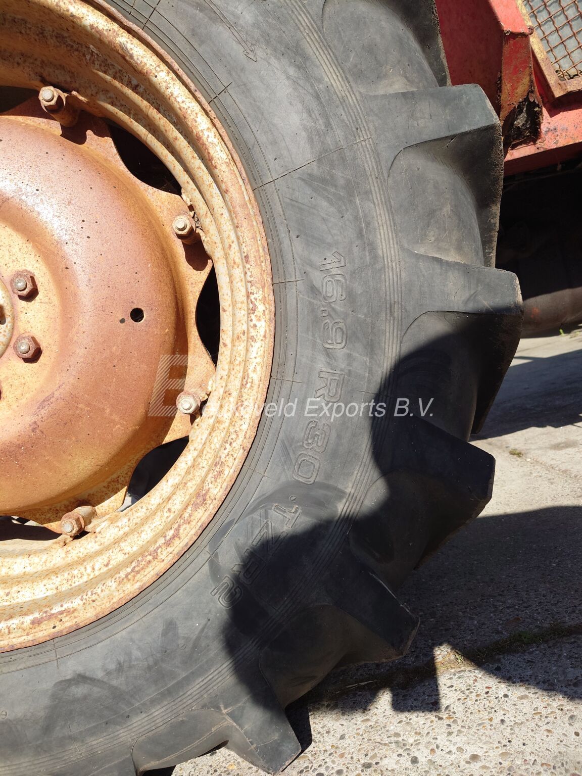 Massey Ferguson MF 575 2wd engine seized (4)