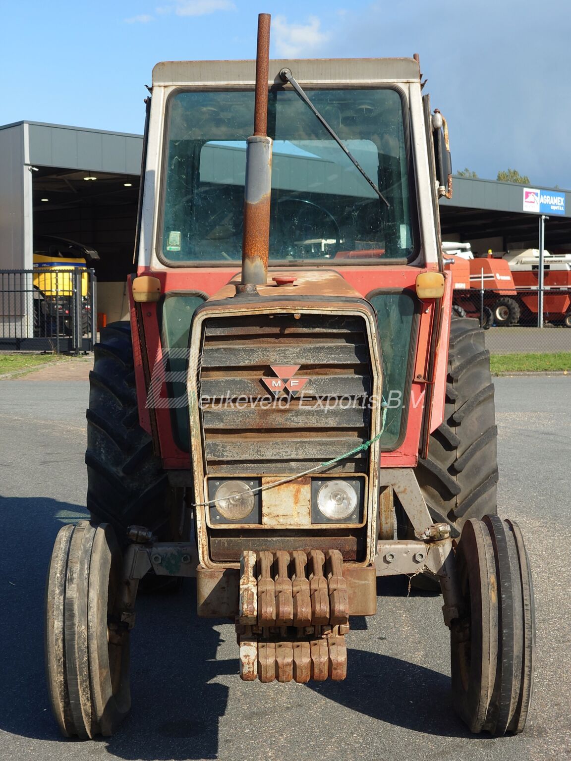 Massey Ferguson MF 575 2wd engine seized (6)
