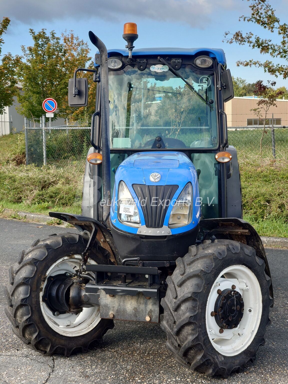 New Holland T4040 Turbo Fruttero Blue cab (3)