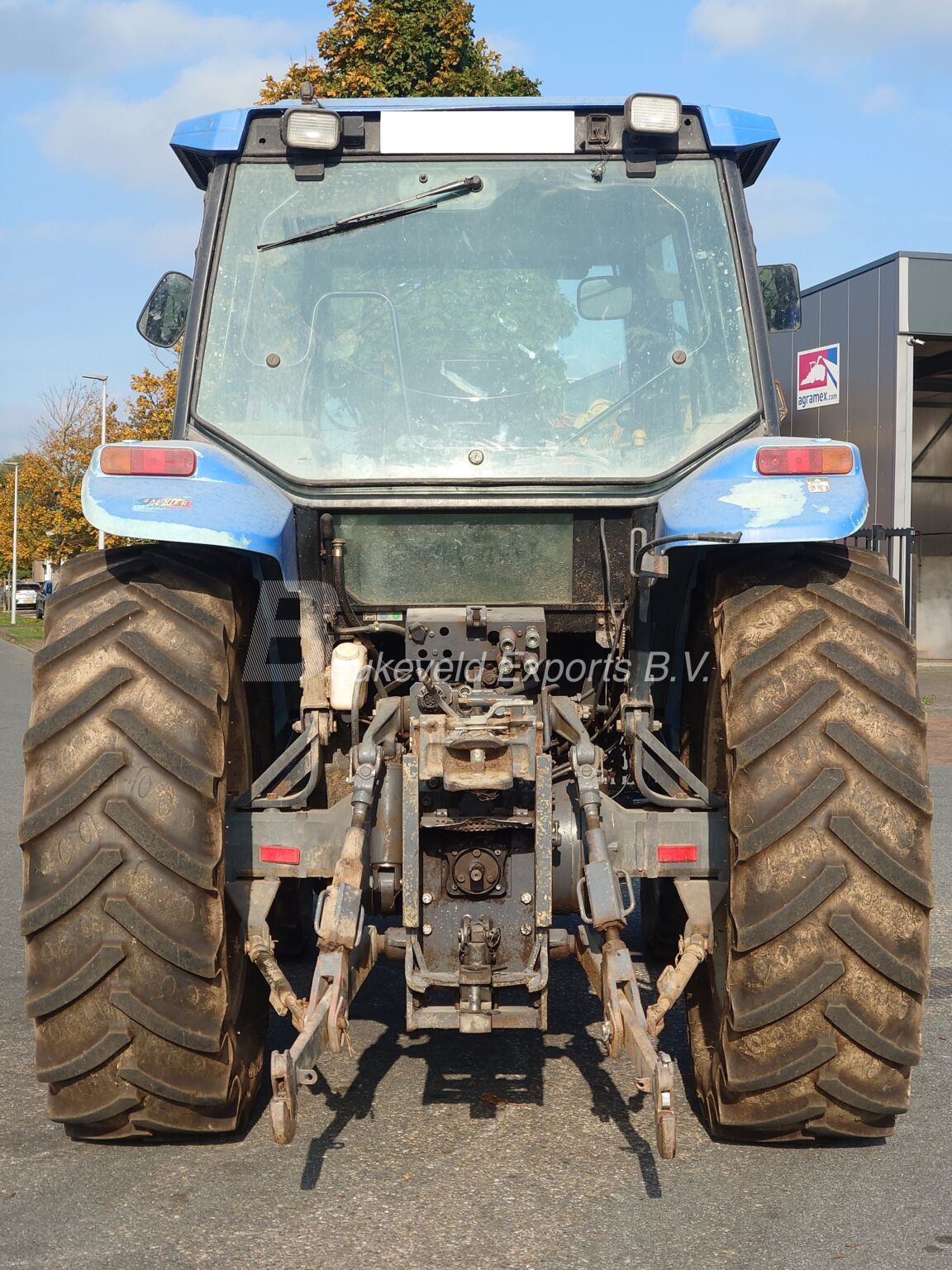 New Holland TM 115 Classic Synchro Command (91)