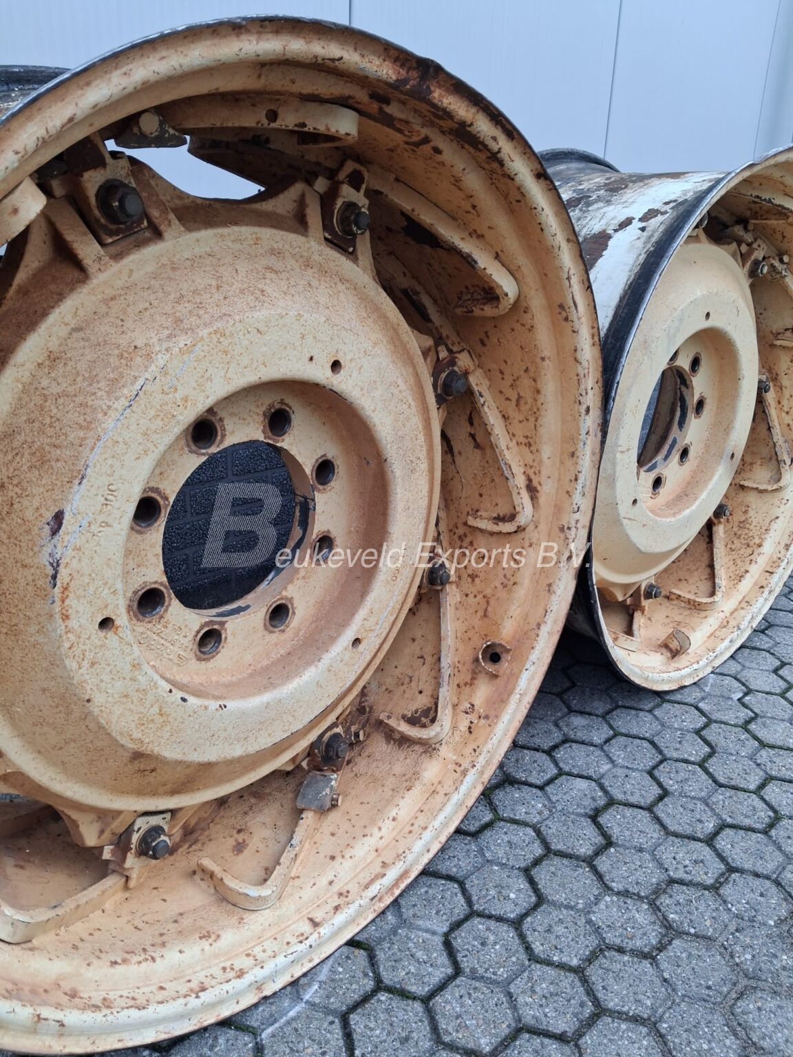 Used Rims Fiat New Holland 18×38 (1)