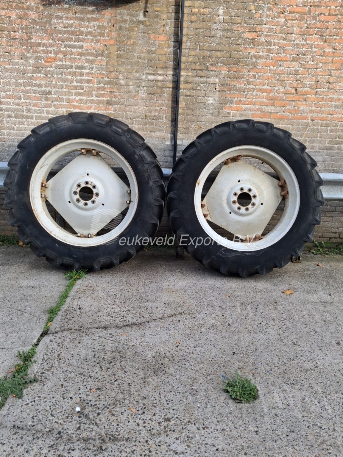 Used Wheels Mitas 13.6R38 (2)