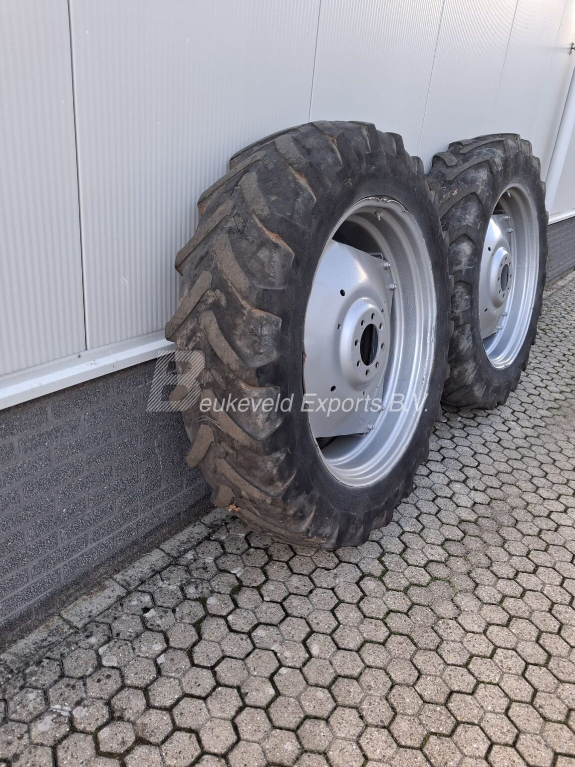 Used set Michelin 13.6R38 Agribib (3)